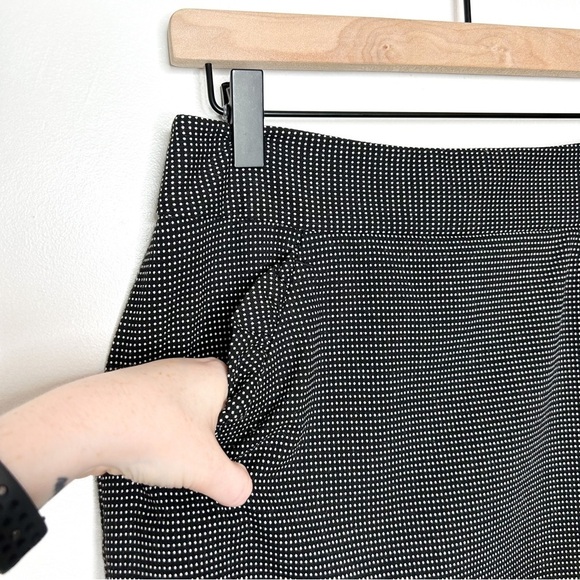 Ann Taylor LOFT Classic Black‎ & White Business Casual Office Pencil Skirt 2 - Picture 4 of 7